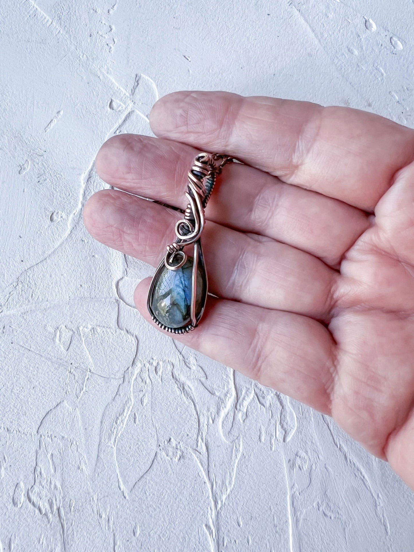 Playful Labradorite and Copper Wire Pendant - Copper Jewels
