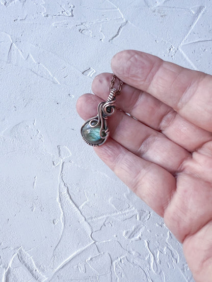 Cheeky Labradorite and Copper Wire Mini Pendant - Copper Jewels