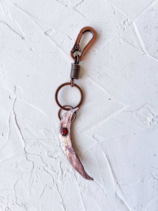 Copper Organic Gum Leaf with Onyx Accent Keyring - Copper Jewels