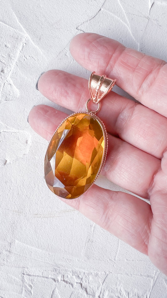 Golden Radiance – Copper and Citrine Pendant Necklace