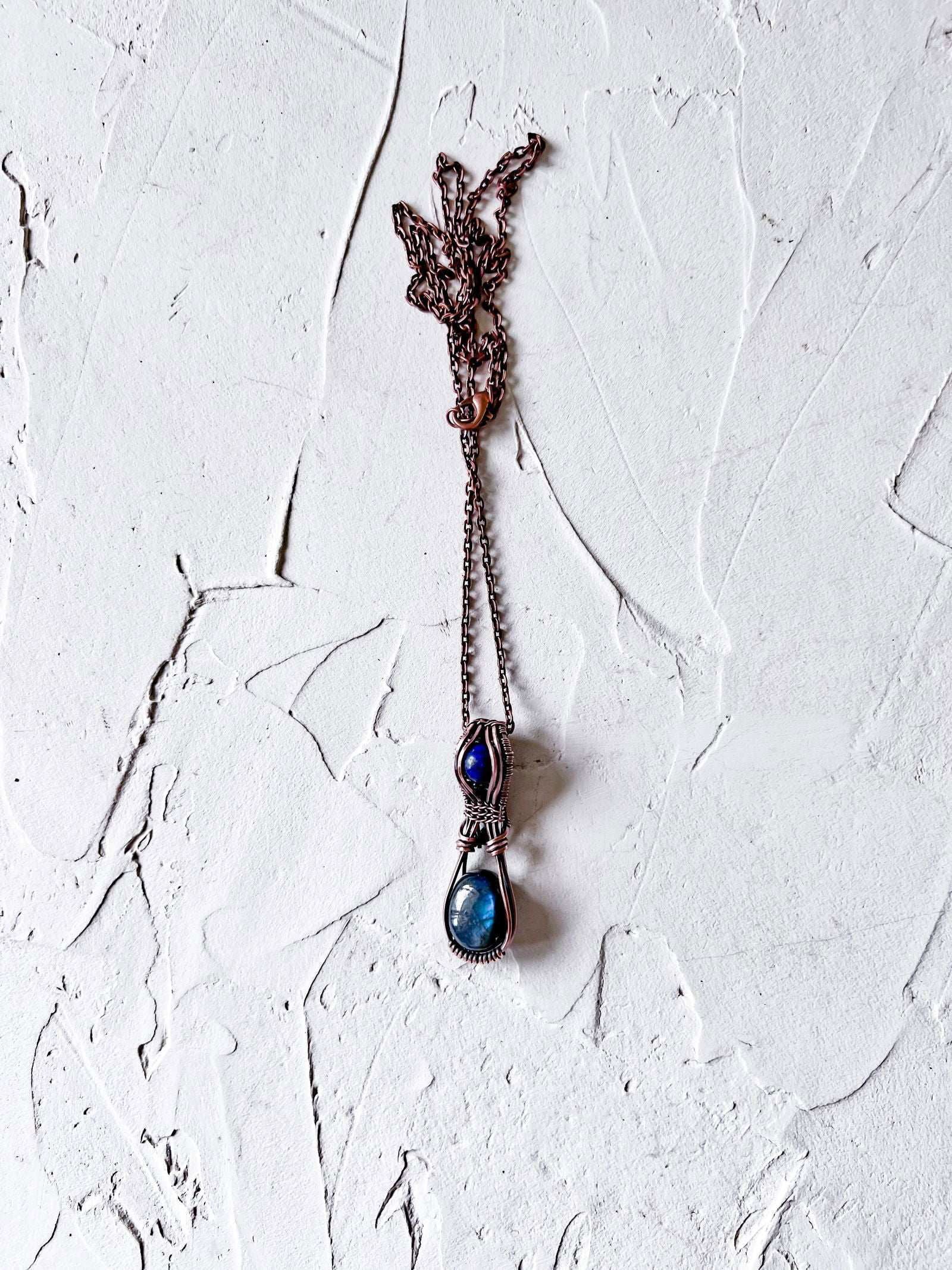 Labradorite and Lapis Lazuli Copper Wire Pendant - Copper Jewels