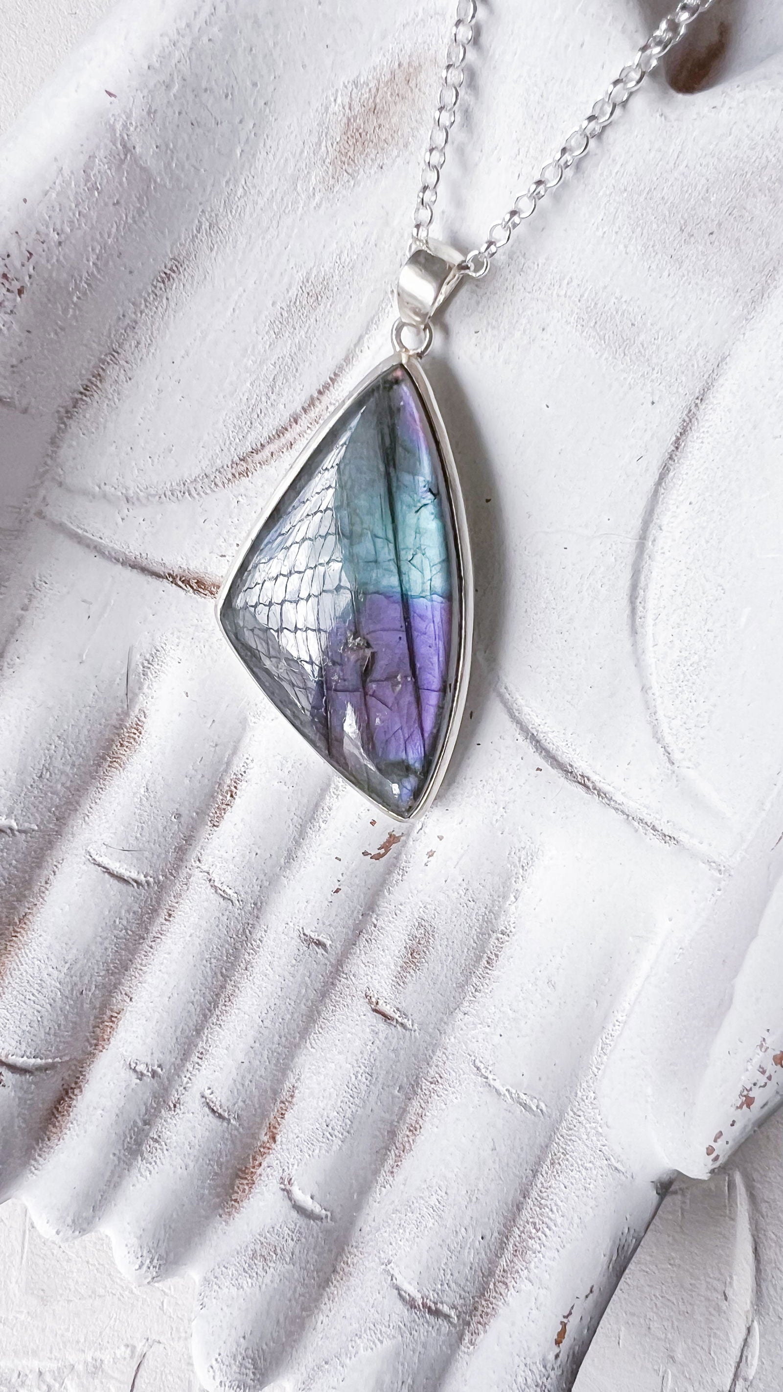 Mystic Horizon - Silver and Labradorite Pendant - Copper Jewels