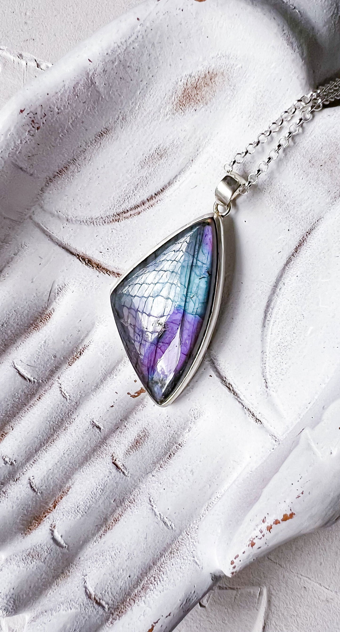 Mystic Horizon - Silver and Labradorite Pendant - Copper Jewels