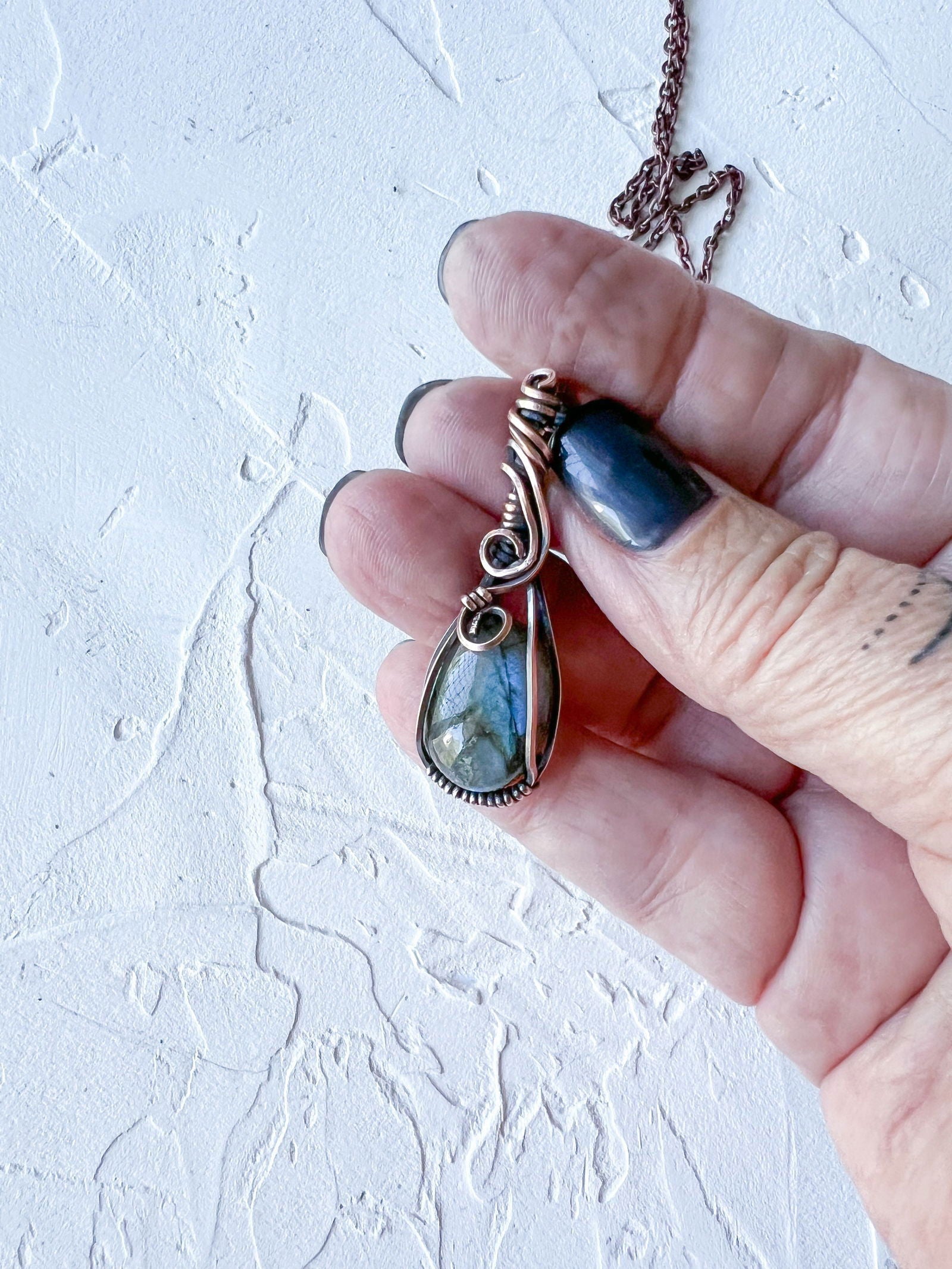 Playful Labradorite and Copper Wire Pendant - Copper Jewels