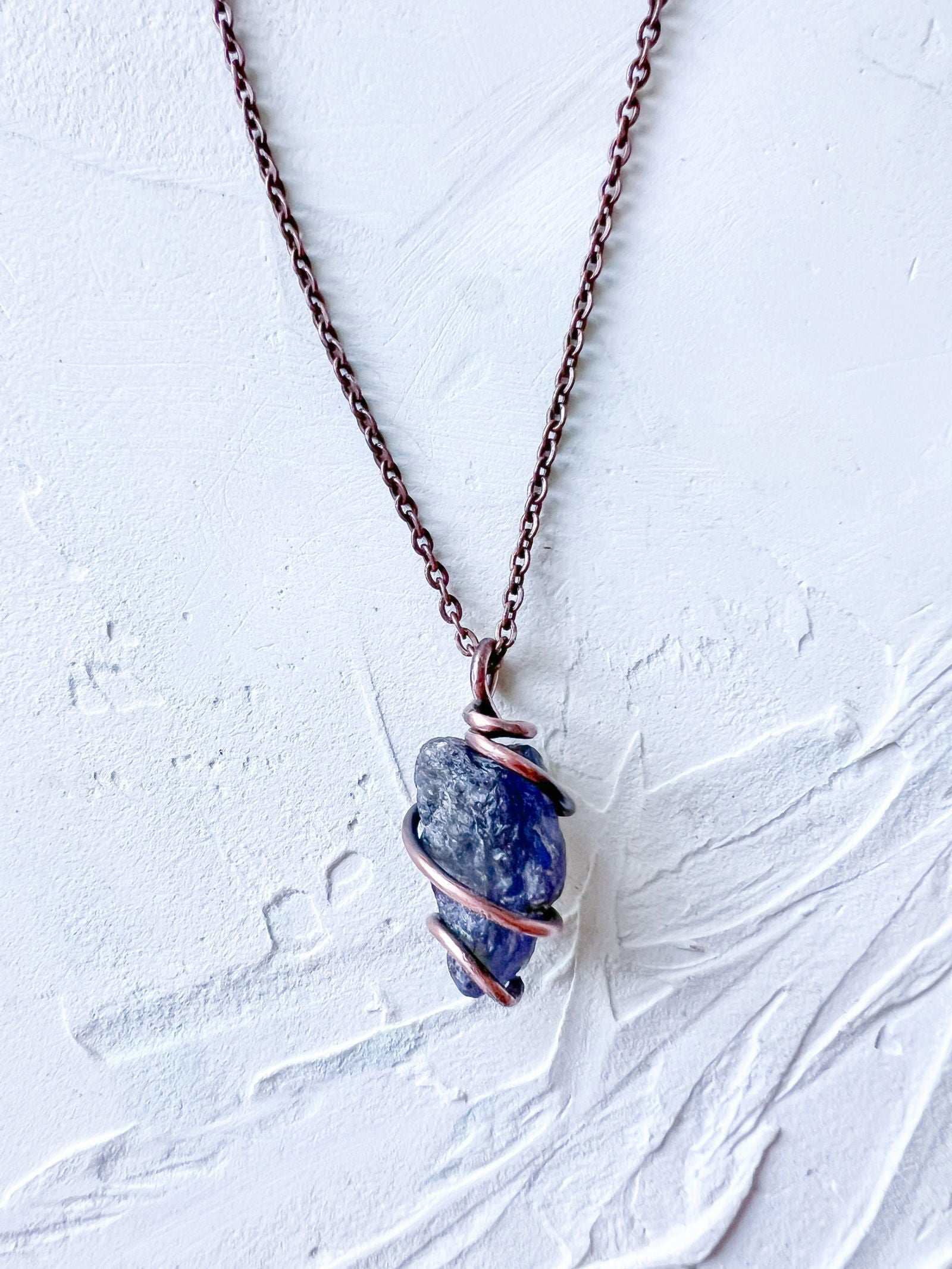 Raw Iolite and Copper Pendant - Copper Jewels