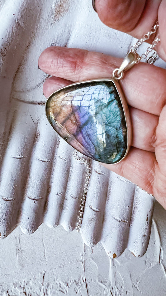 Silver and Labradorite Pendant Necklace – Wings of Light