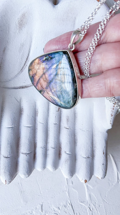 Silver and Labradorite Pendant Necklace – Wings of Light