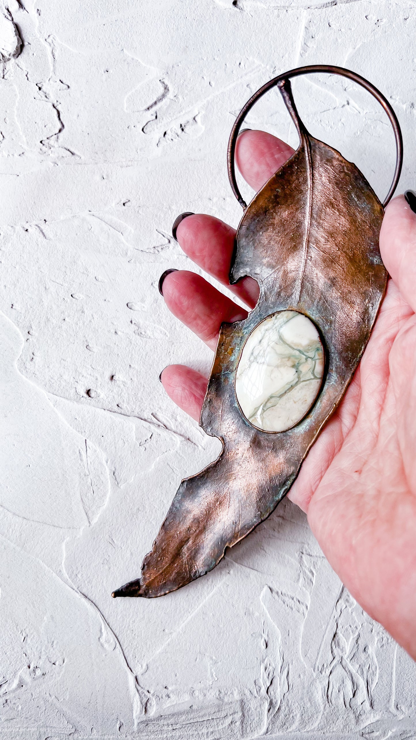 Forest Sorceress Leaf Talisman – Green Tree Agate